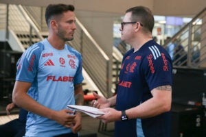 Flamengo prepara reforço de peso para confronto com Palmeiras