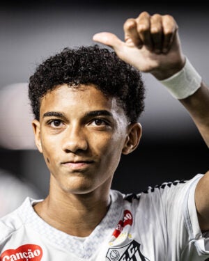 Robinho Jr. mostra estrela, mas Santos evita acelerar evolução da joia de 17 anos