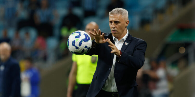 Hernán Crespo vê “Coisas inacreditáveis” no São Paulo