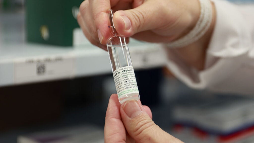 Antídotos contra o metanol como atuam no corpo e salvam vidas em SP