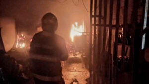 Homem morre carbonizado em residência no Jardim Amanda