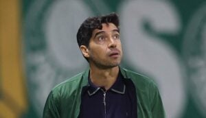 Abel Ferreira tem 9 desfalques para clássico
