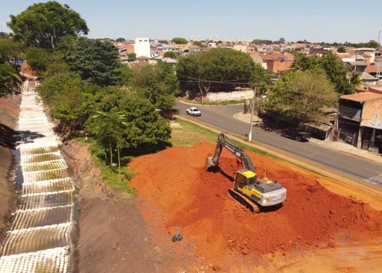 parque socioambiental no Jardim Amanda