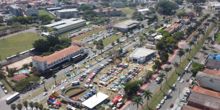 Encontro Anual de Carros