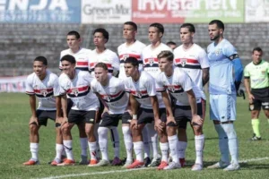 Protesto contra diretoria do São Paulo chega ao Sub-20