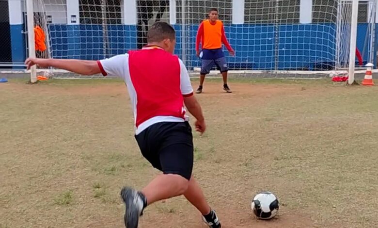 aulas gratuitas de futebol