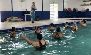 CCMI de Hortolândia abre vagas de hidroginástica com piscina aquecida para idosos