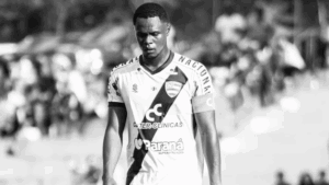 Jogador que agrediu após injúria racial recebe pena maior