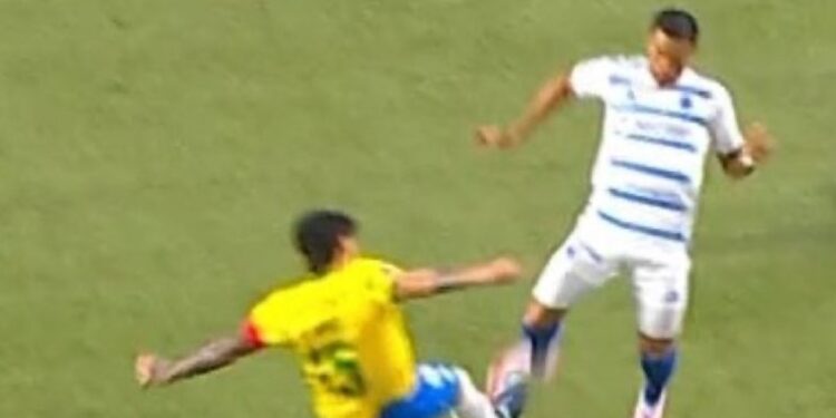 Entrada de Gómez causou lesão em Wanderson, diz Cruzeiro