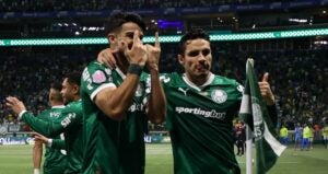 Flaco retorna após jogar poucos minutos em amistoso