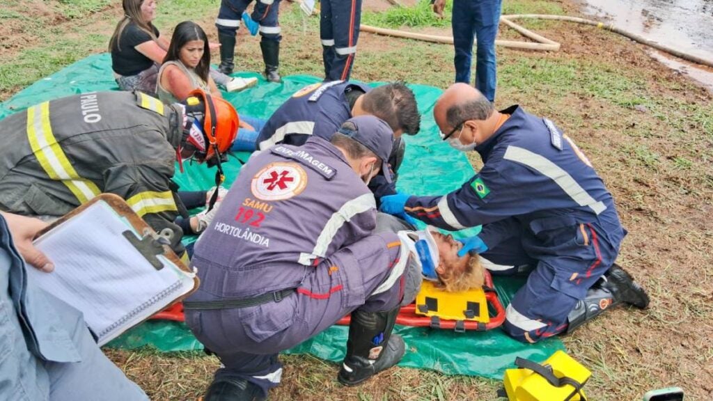 simulado de acidente com múltiplas vítimas