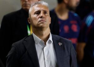 São Paulo inicia reforma nos gramados do seu CT