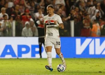 São Paulo perde novamente e vê vaga na Libertadores cada vez mais distante