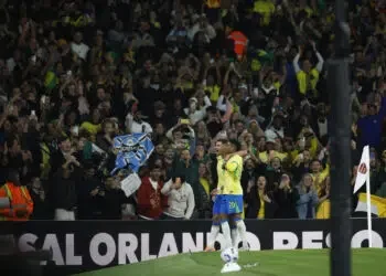 Brasil supera Senegal com bom futebol e confusão