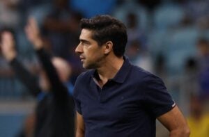 Abel Ferreira entende que foi prejudicado após o jogo com o São Paulo