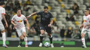 Bragantino x Atlético-MG: onde assistir, desfalques e escalações