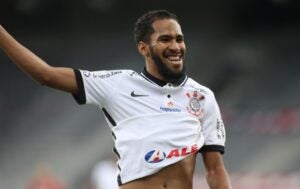 Corinthians tem que pagar R$ 1 milhão a atacante da Série B