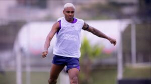 Corinthians tem dois reforços para enfrentar o São Paulo