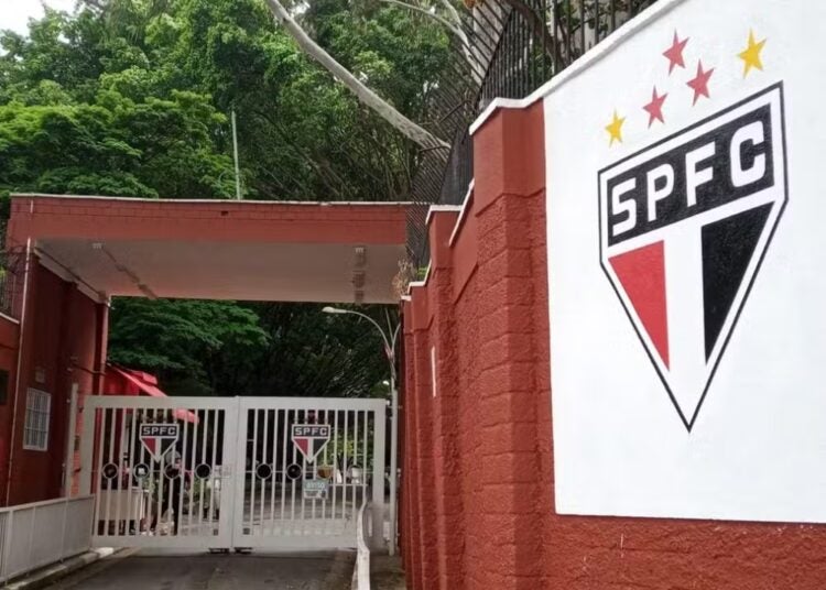 Dívida do São Paulo cai para R$ 913 milhões; clube depende de novas vendas para fechar no azul