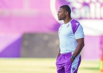 Julio Baptista vê racismo reduzir oportunidade de treinadores: “Nós, negros, somos penalizados”