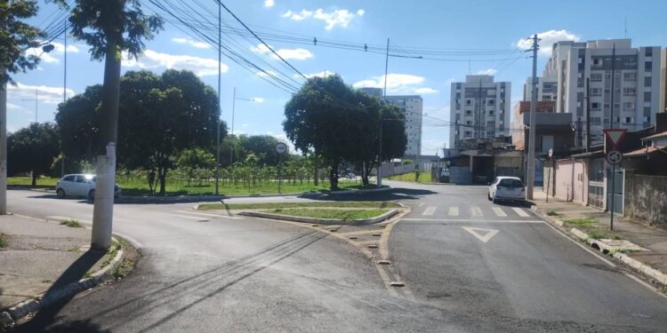 via de acesso