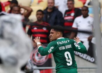 vitor roque - Palmeiras