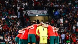 CR7 é expulso e Portugal adia classificação