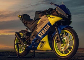 Yamaha R15