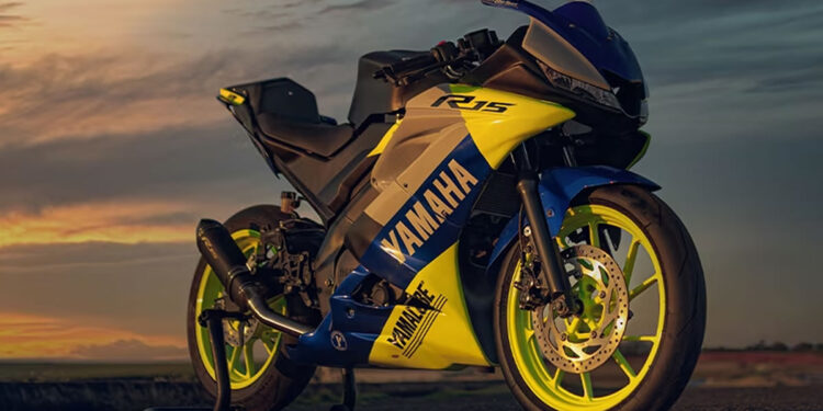 Yamaha R15