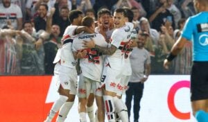 São Paulo é punido pela FIFA por não pagamento