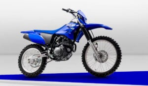 Yamaha TT-R 230: tradição off-road, motor confiável e design inspirado nas competições