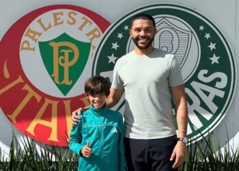 Palmeiras vence São Paulo na concorrência por promessa de 9 anos