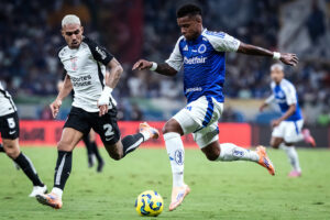 Corinthians joga melhor e sai na frente na Copa do Brasil