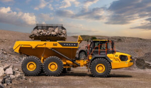 Volvo CE lança novo caminhão articulado A60 no Brasil com maior capacidade da categoria e avanços tecnológicos