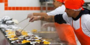 Bom Prato terá almoço especial na véspera de Ano Novo em Campinas e Sumaré