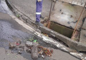 Hortolândia intensifica limpeza de bueiros e combate ao descarte irregular para prevenir alagamentos