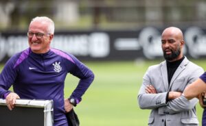 Corinthians busca mais um nome para substituir Fabinho