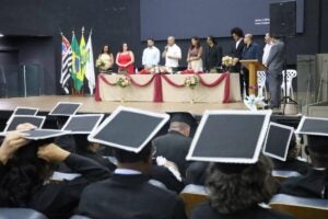 Cerimônia de formatura de cursos profissionalizantes do IFSP Hortolândia