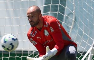 Lomba fica no Palmeiras para 2026