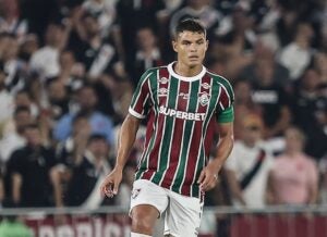 Thiago Silva encaminha saída do Fluminense e negocia rescisão antecipada