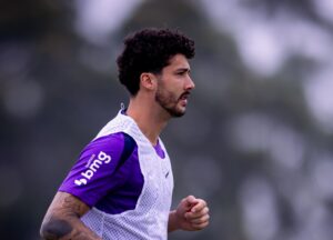 Corinthians realiza treinamento de pênaltis antes da final