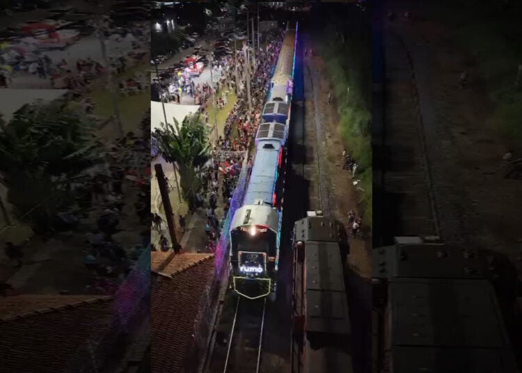 trem iluminado de natal Rumo em Hortolândia