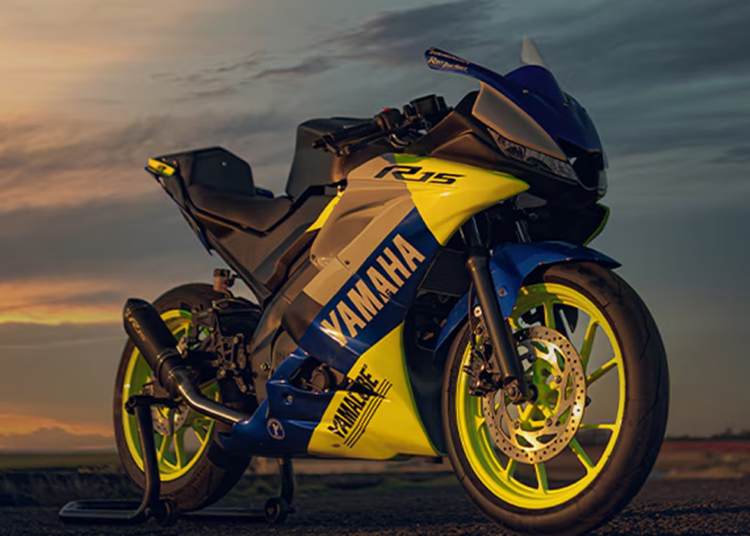 Yamaha R15