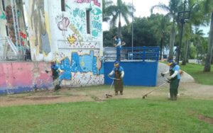 Prefeitura intensifica mutirões de limpeza e zeladoria na praça A Poderosa