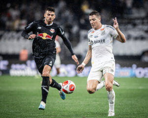 Santos x Bragantino: Como assistir ao vivo e horário