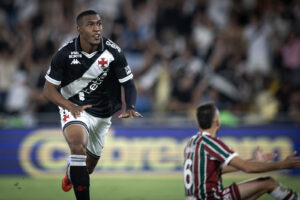 Rayan interessa a Premier League; Vasco quer mais de R$ 300 milhões
