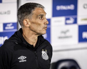 Santos: Pressão sob Vojvoda cresce