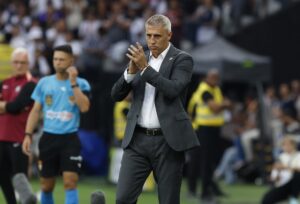 São Paulo: Crespo foi surpreendido com demissão