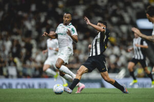 Palmeiras sai na frente, sofre virada e empate com o Galo no Brasileirão