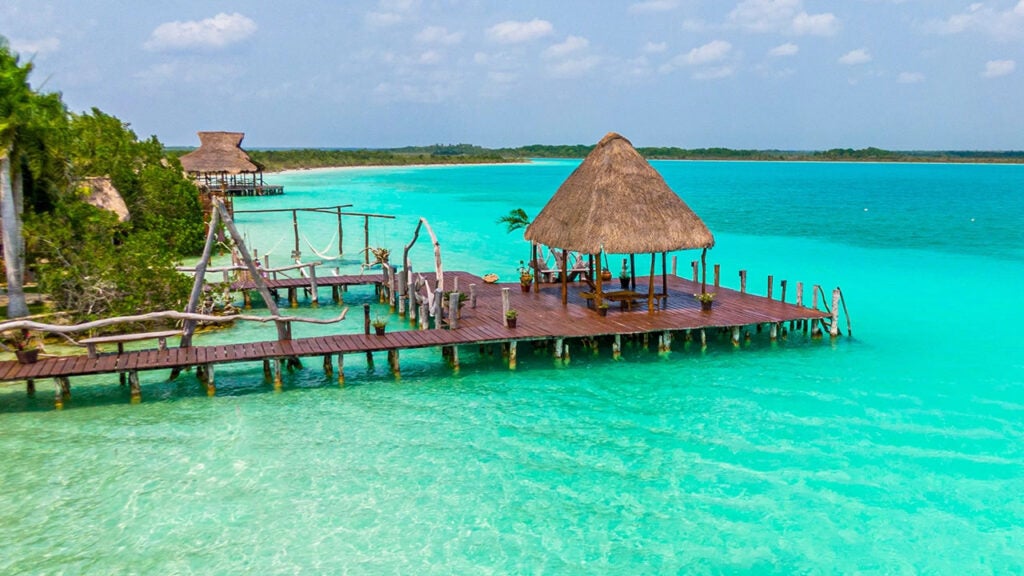 Bacalar tem lagoa paradisíaca